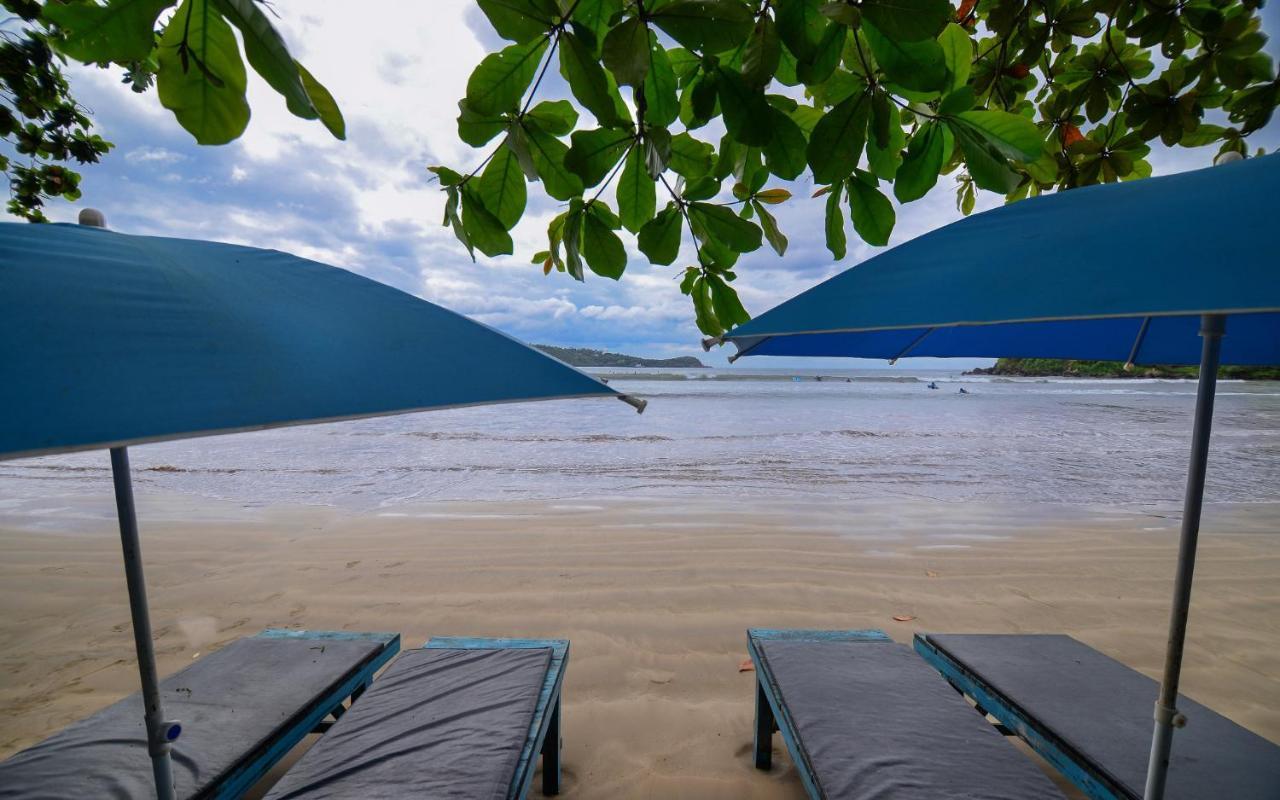 Palm Leaf Surf Cafe Hotel กอลล์ ภายนอก รูปภาพ