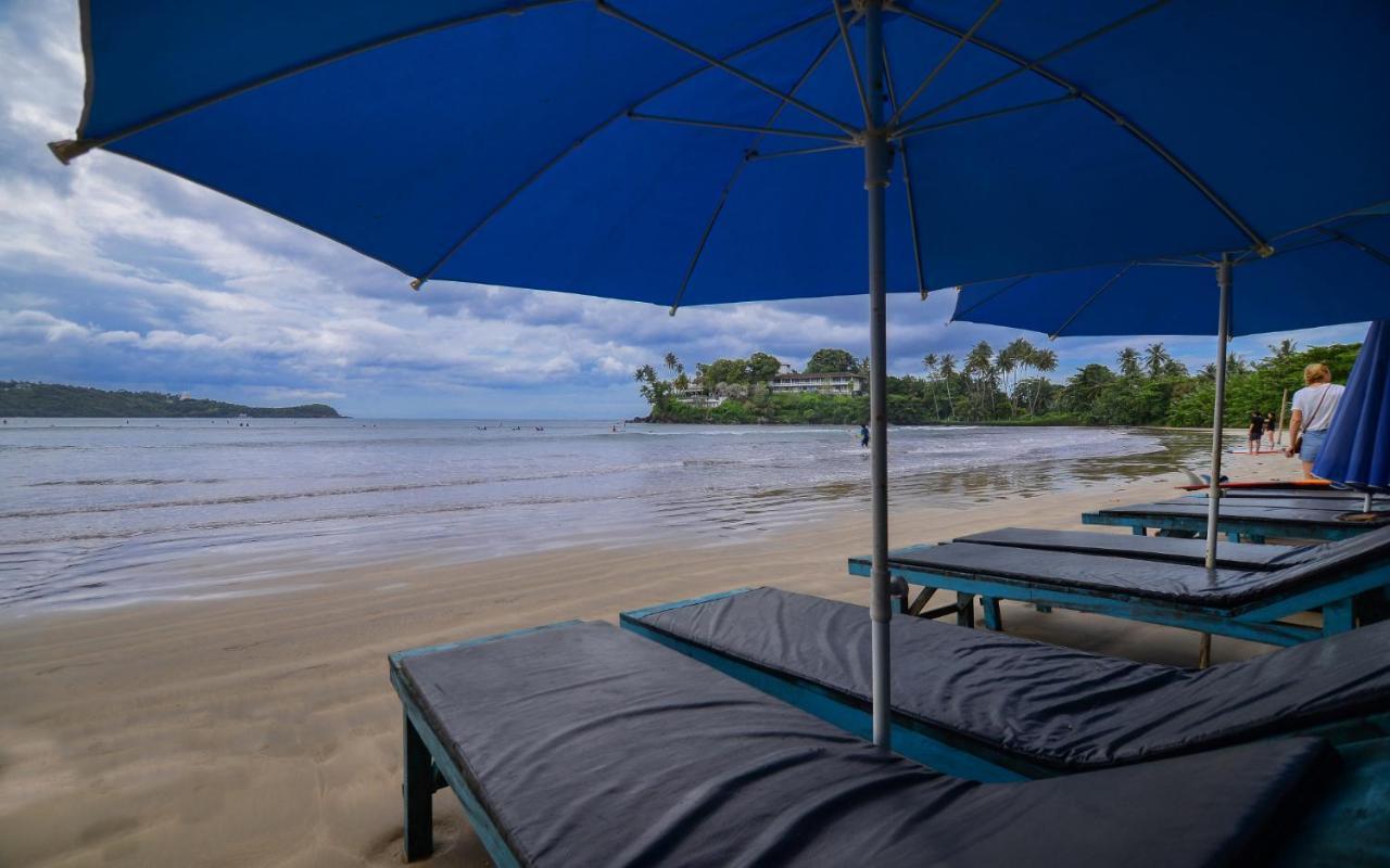 Palm Leaf Surf Cafe Hotel กอลล์ ภายนอก รูปภาพ